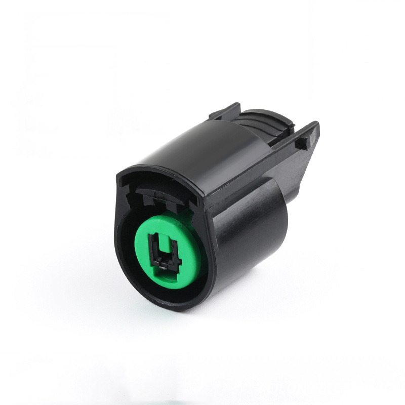 DJ7015Y-2.2-1121 Vehicle Air Conditioning Compressor Wiring Connector PB62501027 PB6210102