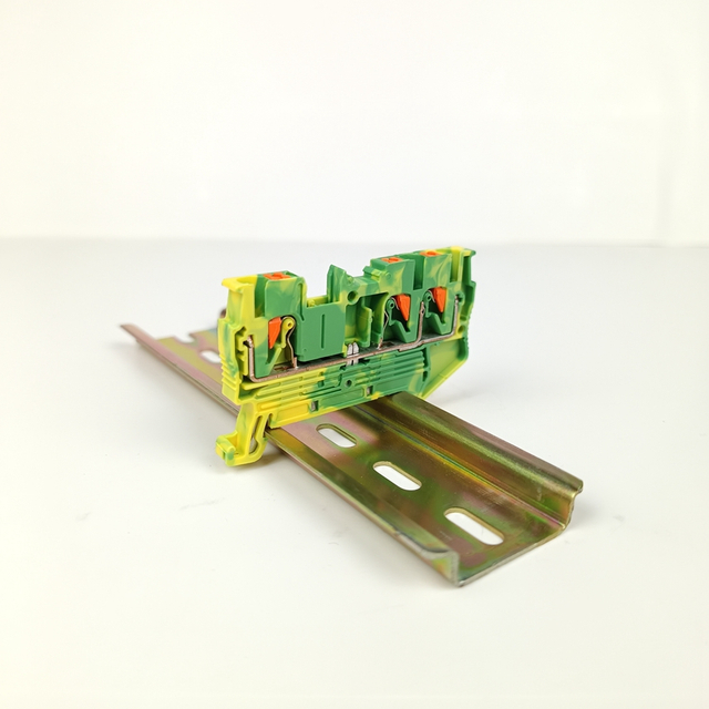 PT2.5-TWIN-PE Replace Phoenix 1 in Two Out Grounding NS35 Din Rail Terminal Block 