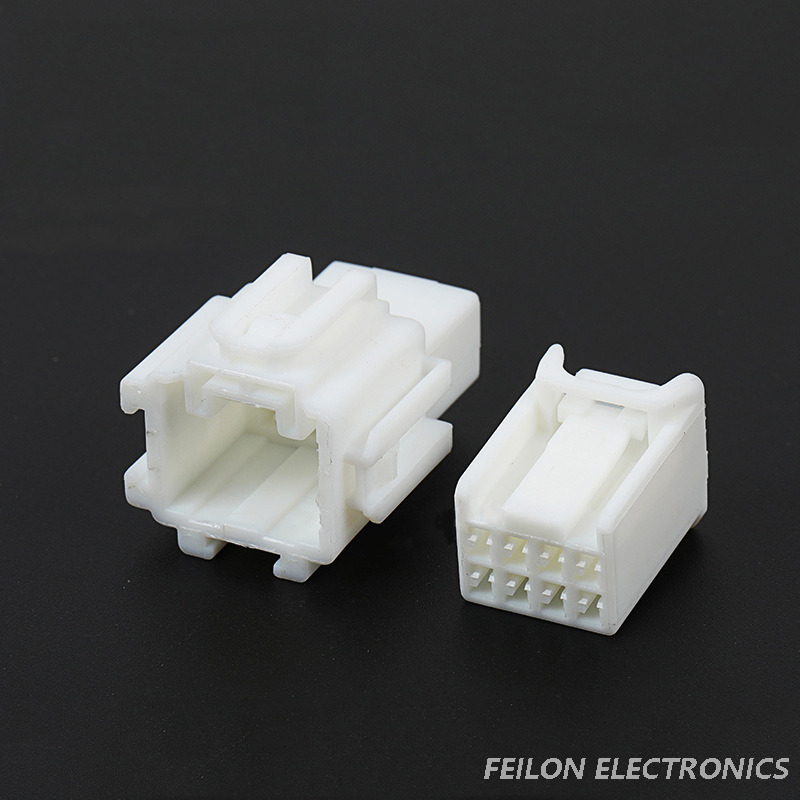 DJ7082Y-1.5-11/21 Rearview Camera Ambient Light Fuse Box Power Plug