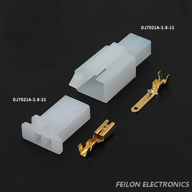 2.8mm 2-hole motorcycle electric vehicle connector plug with terminals DJ7021A-2.8-11/21